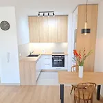 Loft 19 - W Cenie Prywatne Miejsce Postojowe Lub Garaz *