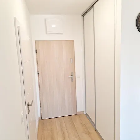 Loft 19 - W Cenie Prywatne Miejsce Postojowe Lub Garaż Szczecin