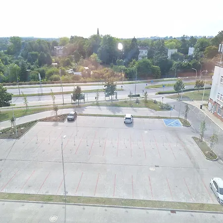 Loft 19 - W Cenie Prywatne Miejsce Postojowe Lub Garaż *