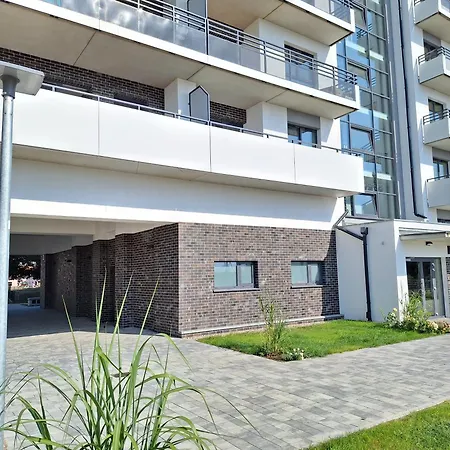 Loft 19 - W Cenie Prywatne Miejsce Postojowe Lub Garaz Apartment Szczecin