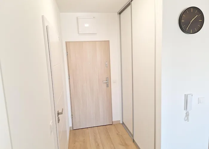 Loft 19 - W Cenie Prywatne Miejsce Postojowe Lub Garaz Štetín