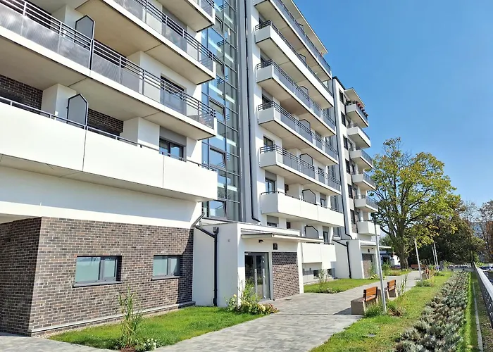 Loft 19 - W Cenie Prywatne Miejsce Postojowe Lub Garaz * Štetín